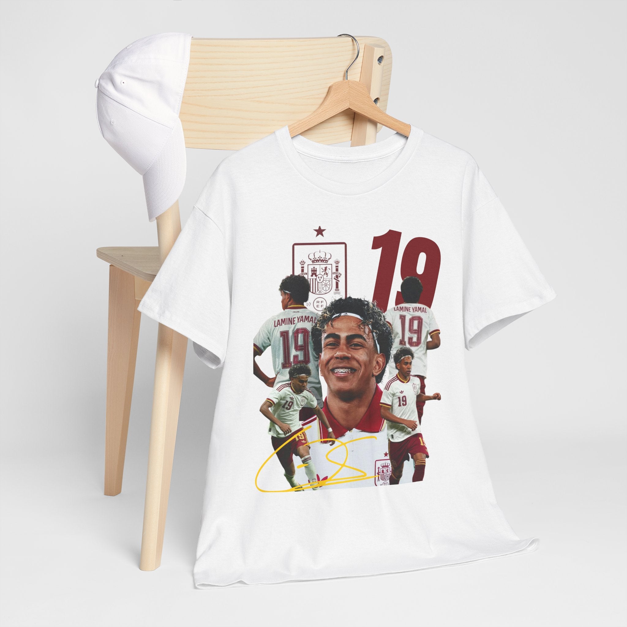 Soccer Player T-Shirt — #19 Lamine Yamal Fan Tee